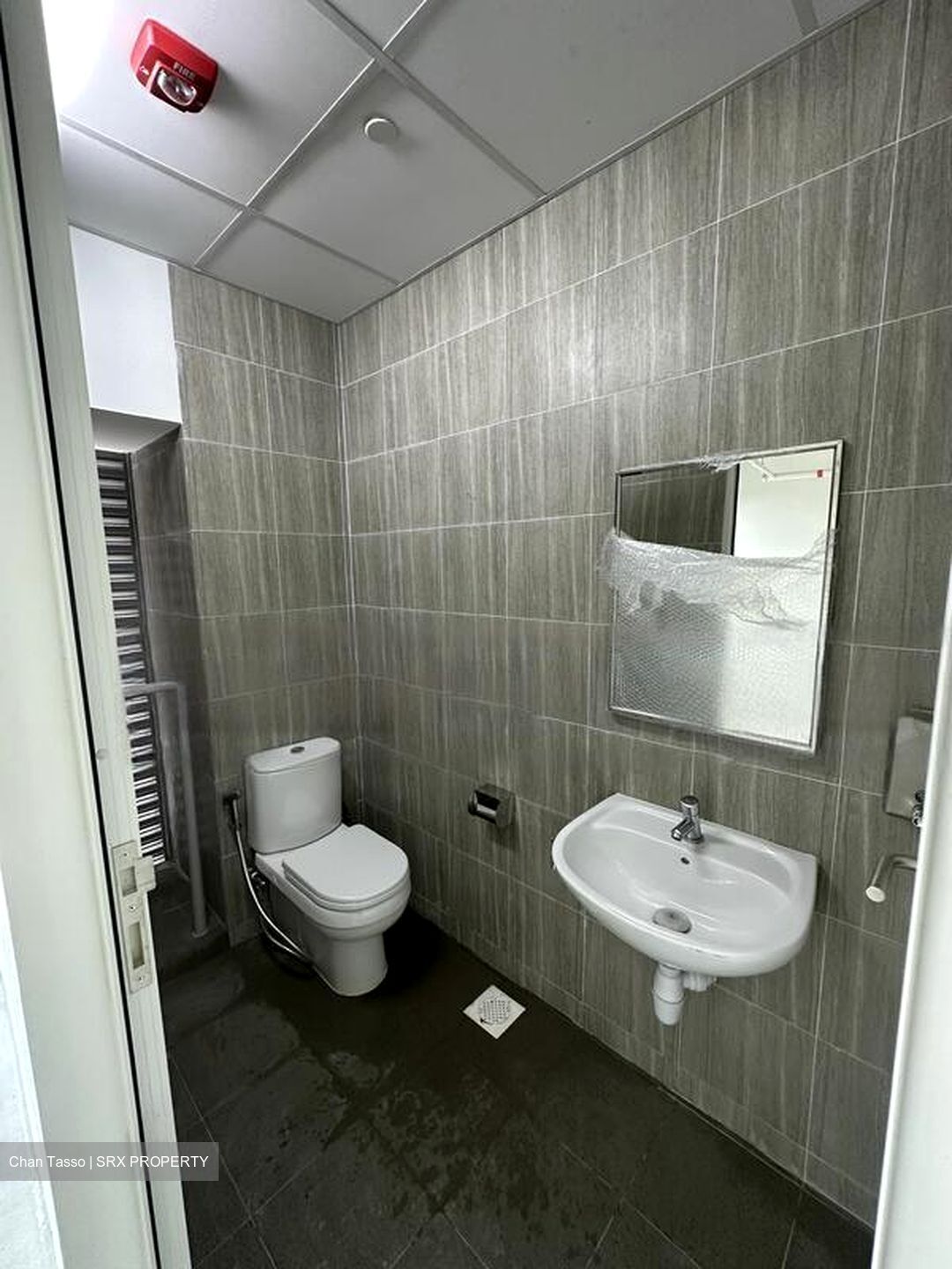 In Space (D19), Factory #454890271